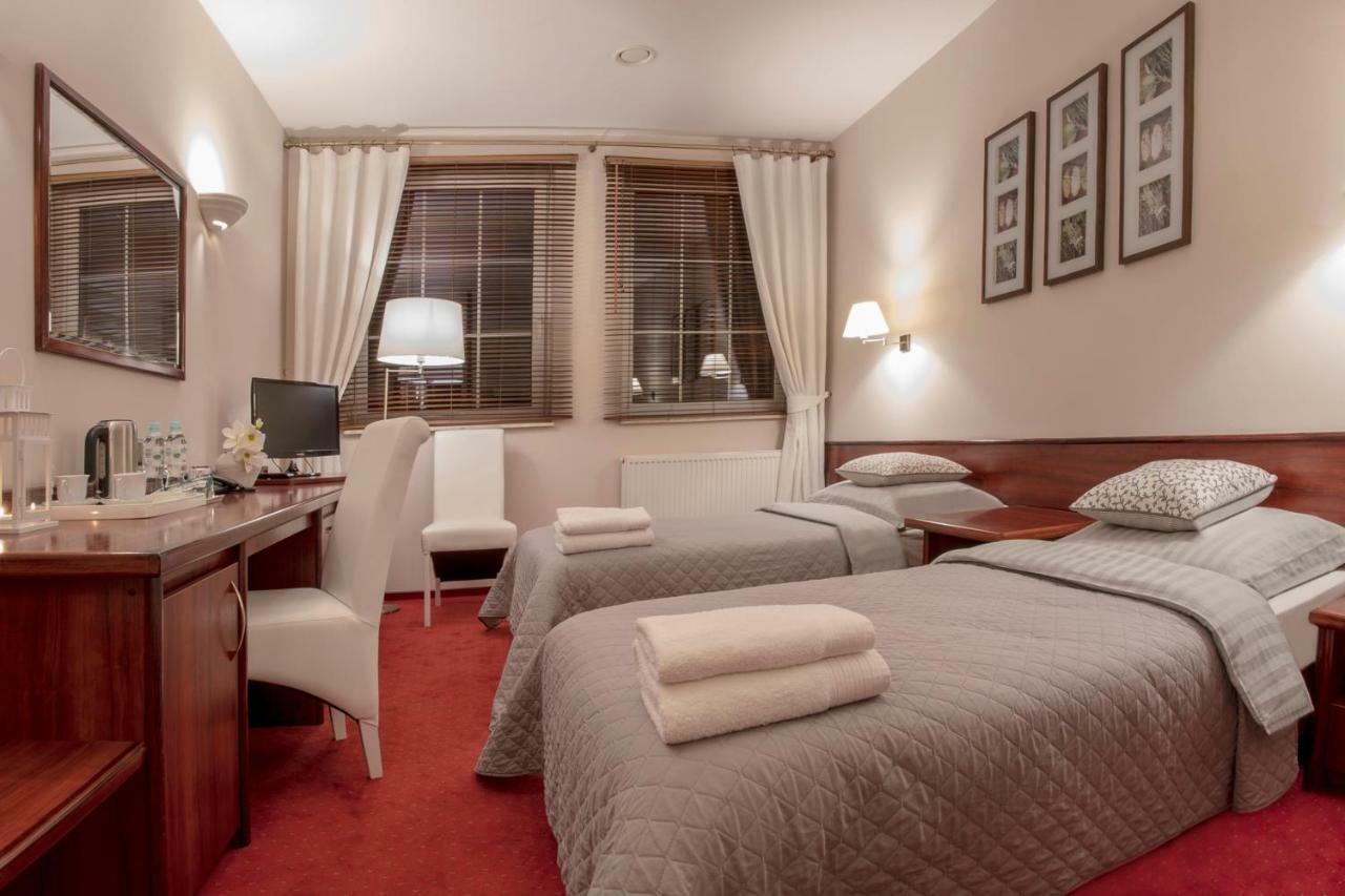 Hotel Sara Koło Eksteriør bilde